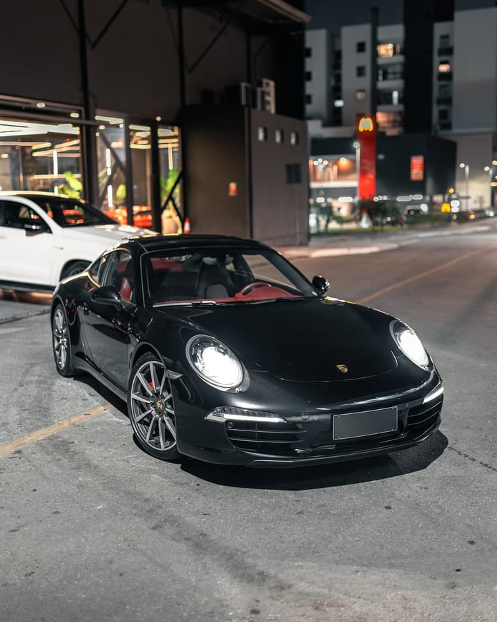 PORSCHE 911 CARRERA S