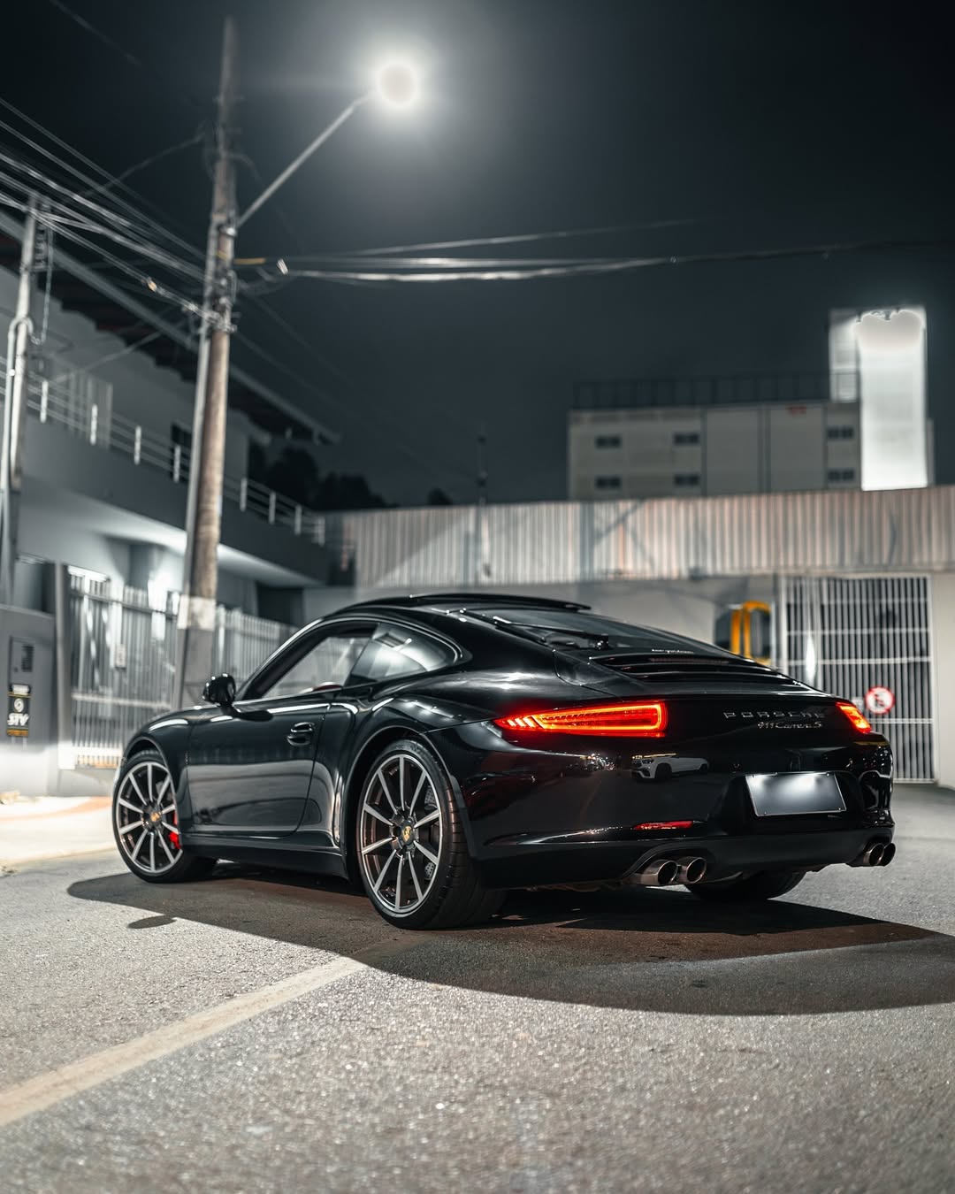 PORSCHE 911 CARRERA S - Imagem 3