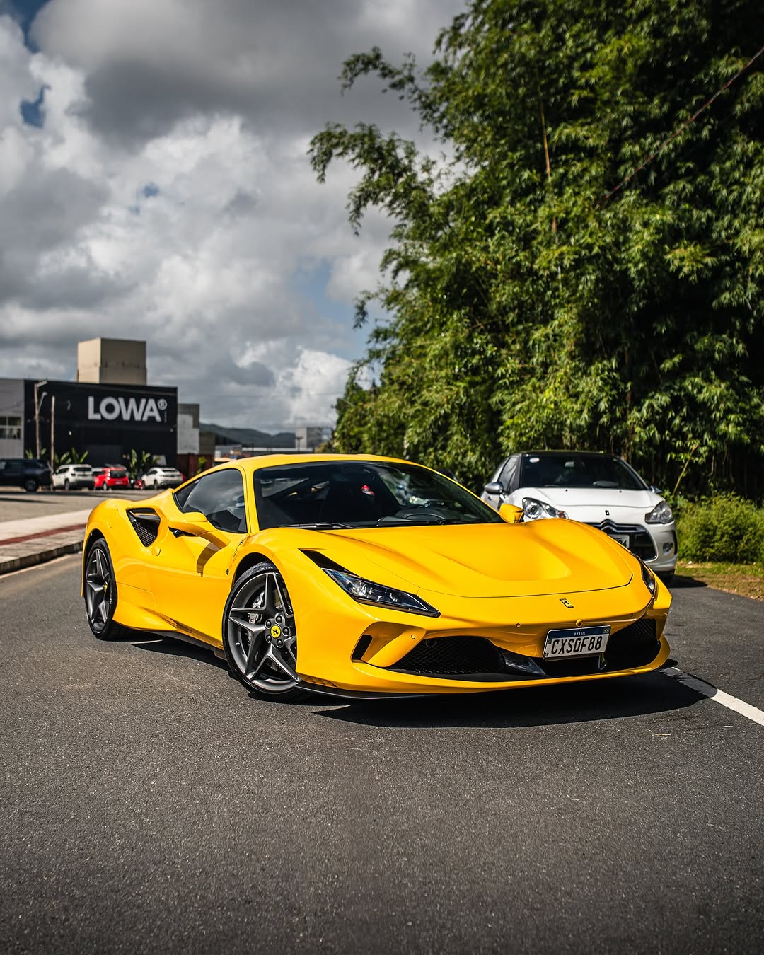 FERRARI F8 TRIBUTO - Imagem 2