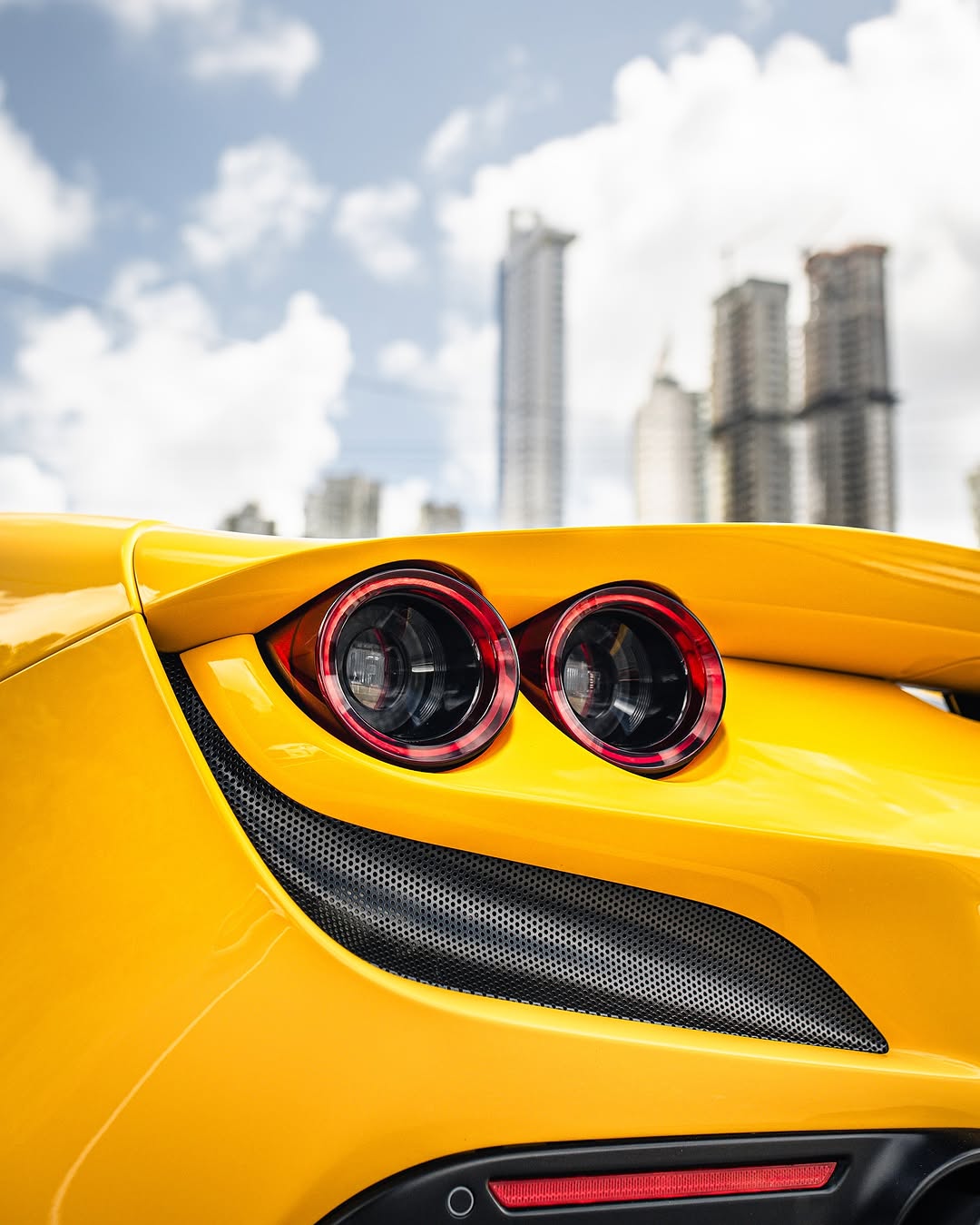 FERRARI F8 TRIBUTO - Imagem 13