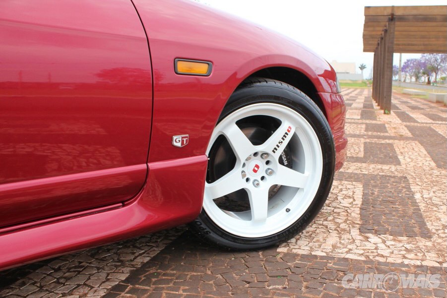 NISSAN SKYLINE GTS25-T - Imagem 5