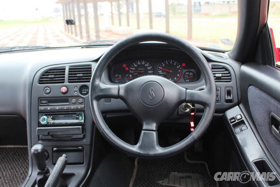 NISSAN SKYLINE GTS25-T - Imagem 6