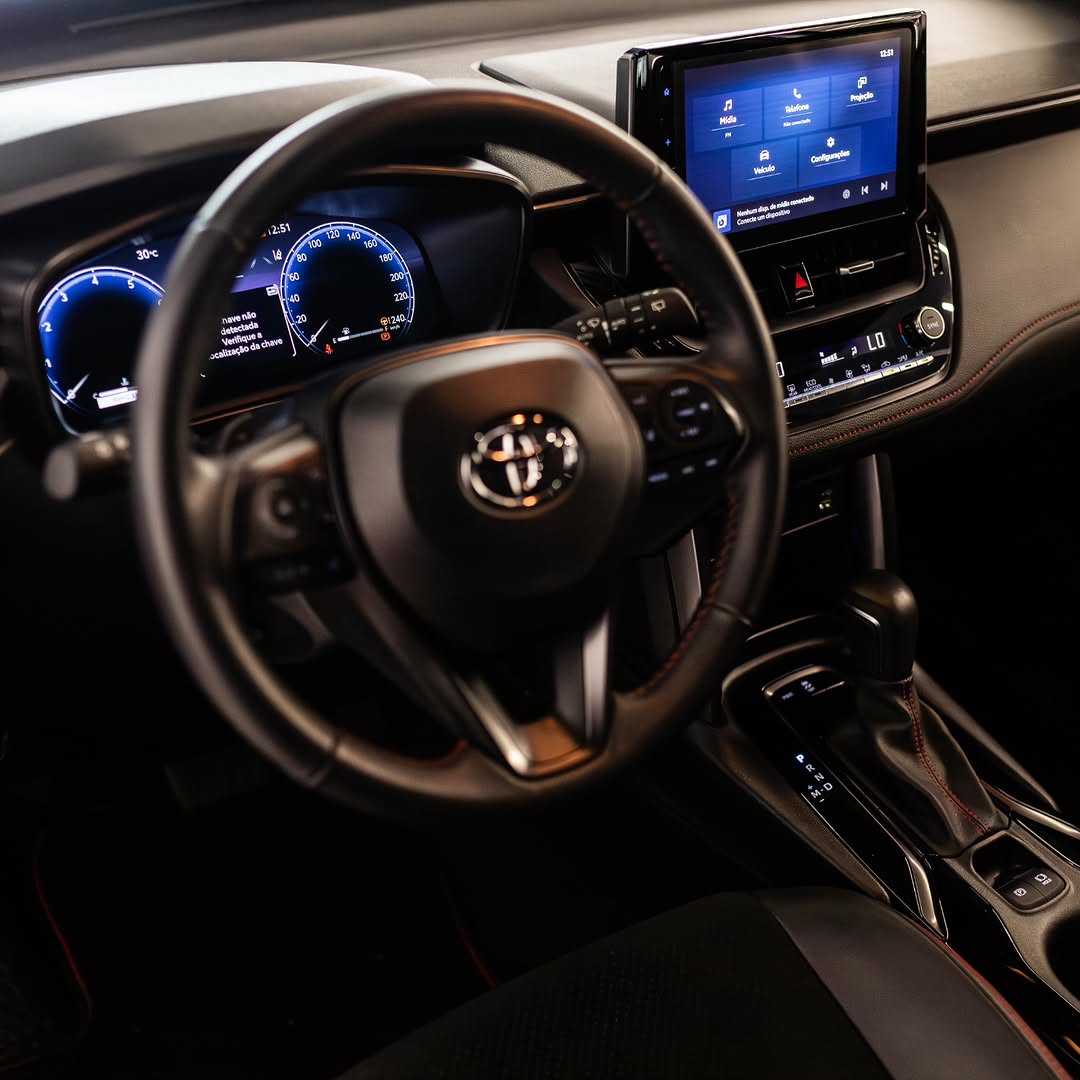 TOYOTA COROLLA CROSS GR SPORT - Imagem 4