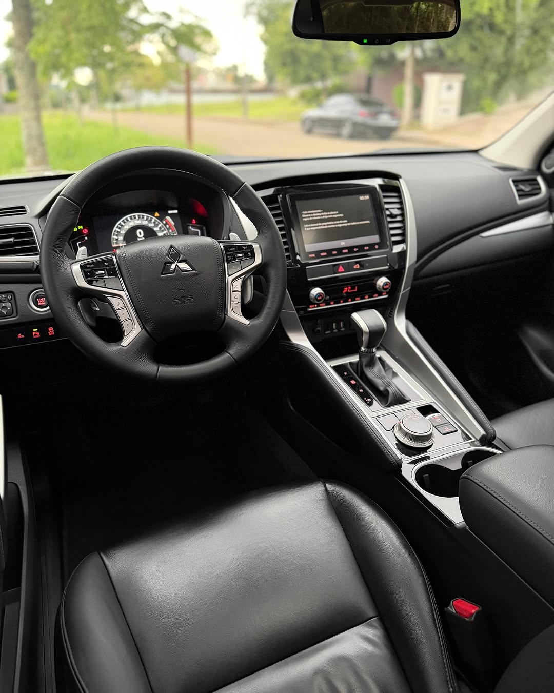 MITSUBISHI PAJERO SPORT HPE-S - Imagem 9