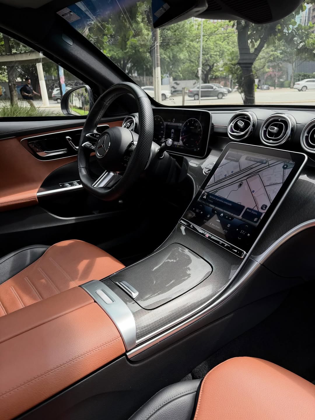 MERCEDES-BENZ C300 EQBOOST HÍBRIDO AMGLINE - Imagem 3