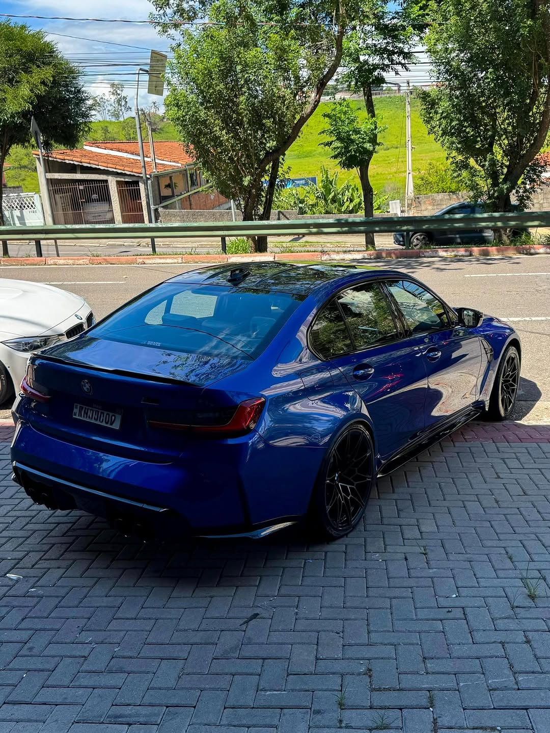 BMW M3 COMPETITION - Imagem 2