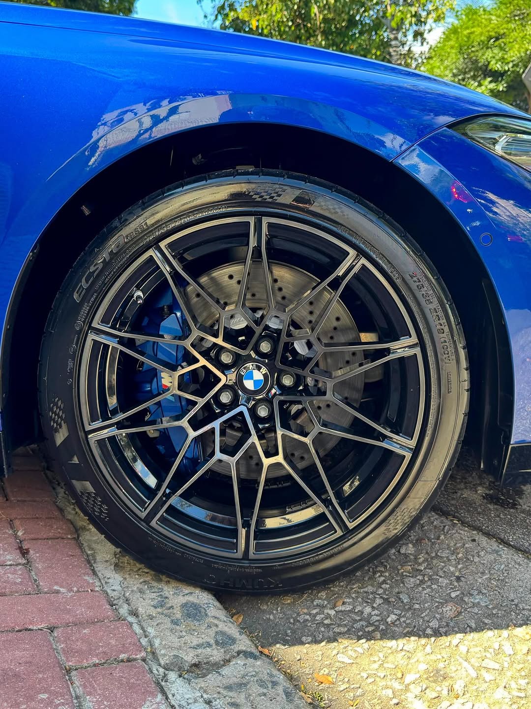 BMW M3 COMPETITION - Imagem 6
