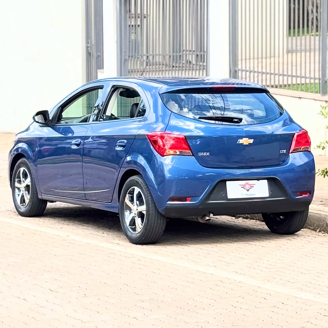 CHEVROLET ONIX LTZ 1.4 AT - Imagem 3
