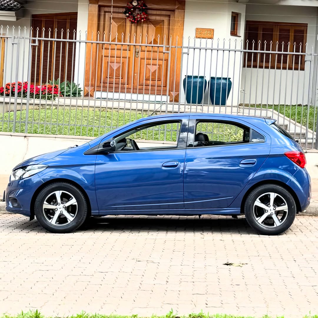 CHEVROLET ONIX LTZ 1.4 AT - Imagem 5