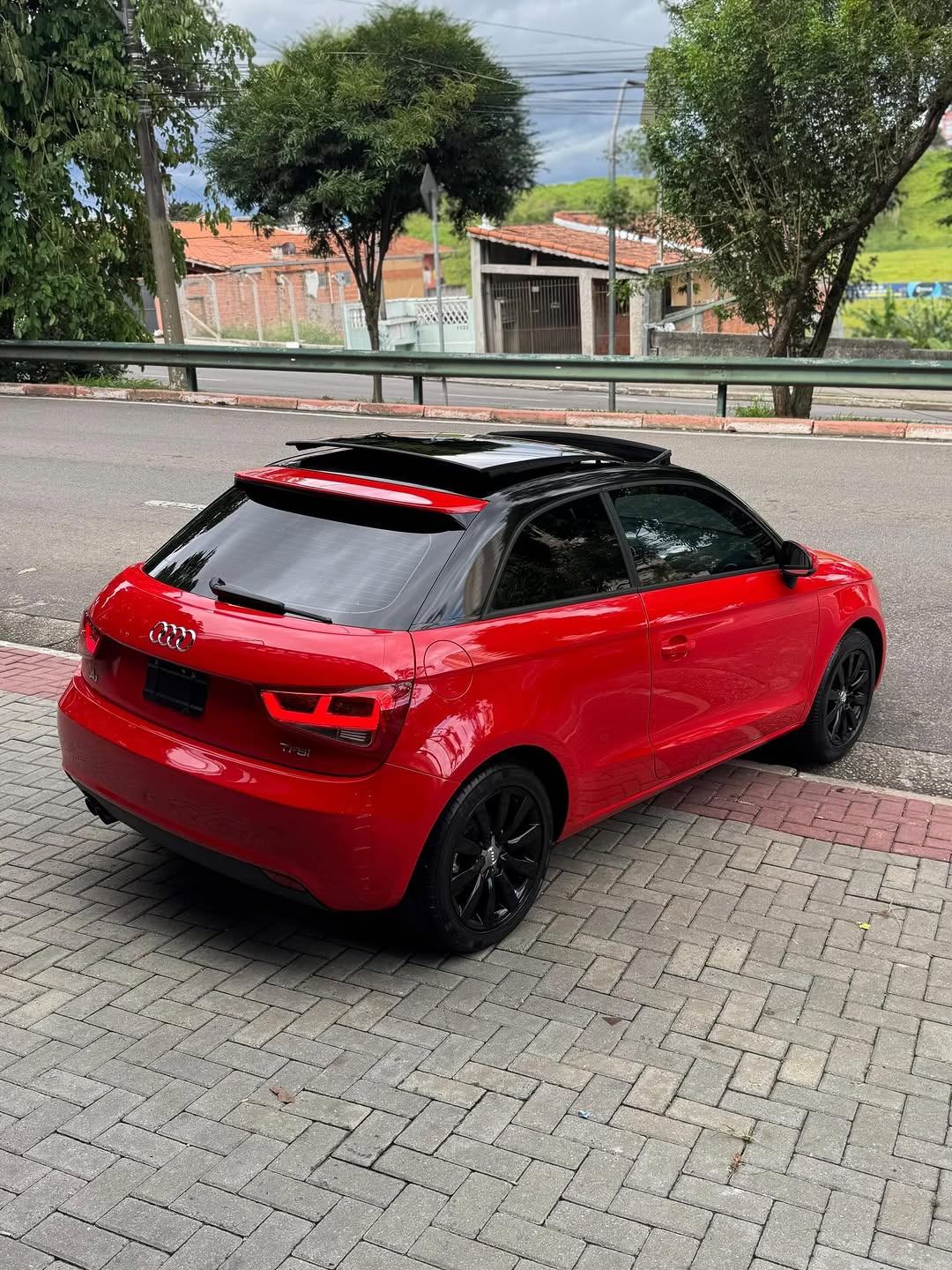 AUDI A1 TFSI S TRONIC - Imagem 6
