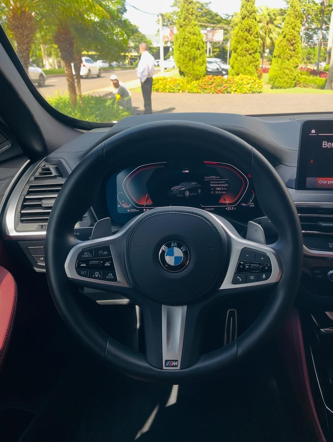 BMW X4 XDRIVE20I - Imagem 16