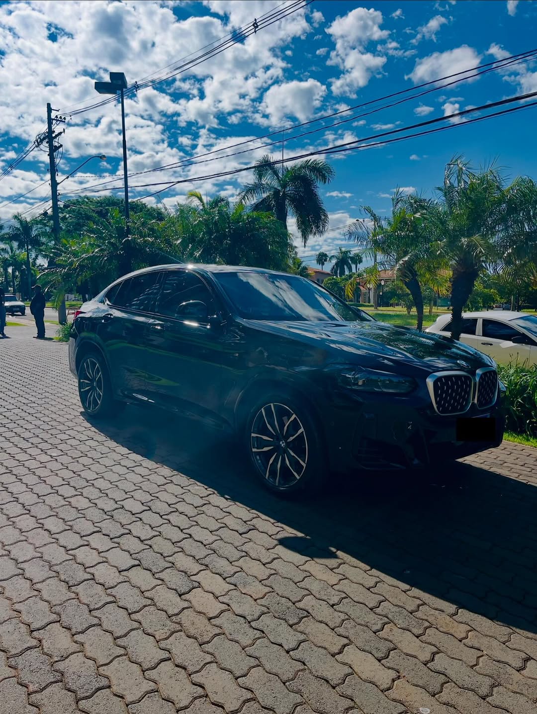 BMW X4 XDRIVE20I - Imagem 3