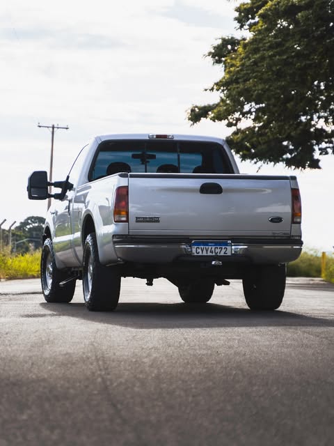 FORD F-250 XLT-L - Imagem 2