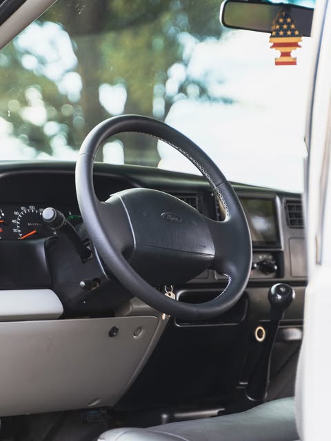 FORD F-250 XLT-L - Imagem 5