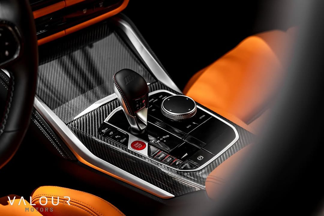 BMW M3 COMPETITION - Imagem 14