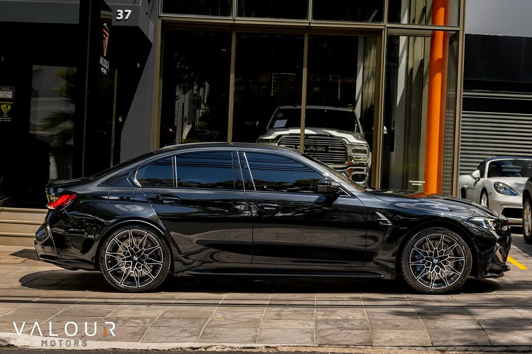 BMW M3 COMPETITION - Imagem 6