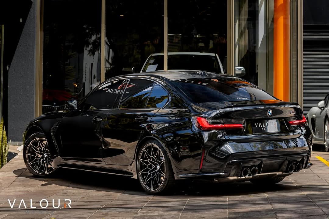 BMW M3 COMPETITION - Imagem 8