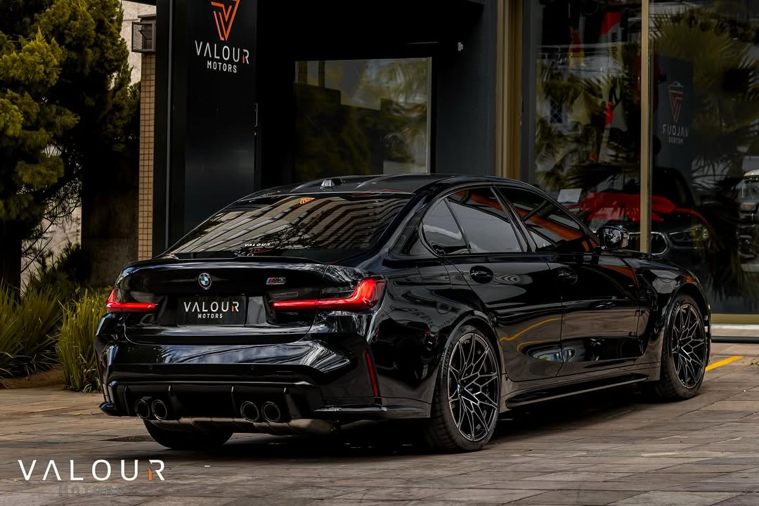 BMW M3 COMPETITION - Imagem 9