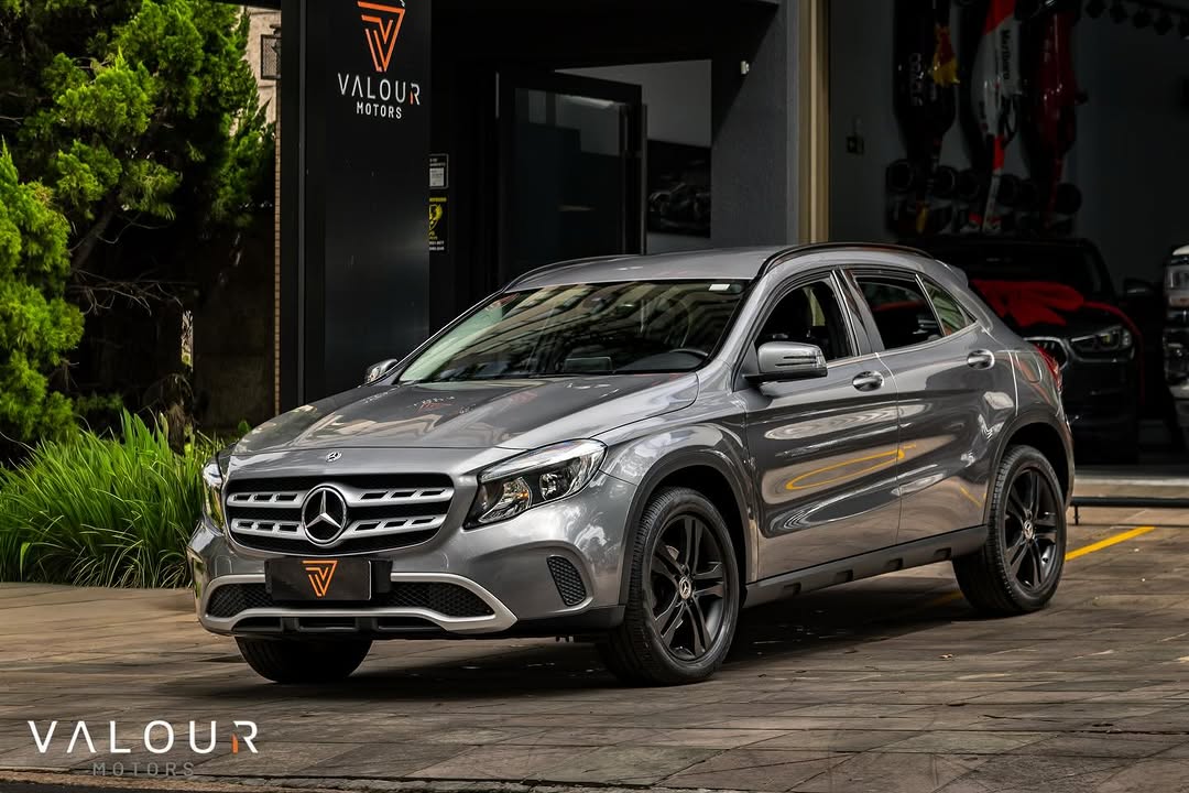 MERCEDES-BENZ GLA200 - Imagem 4