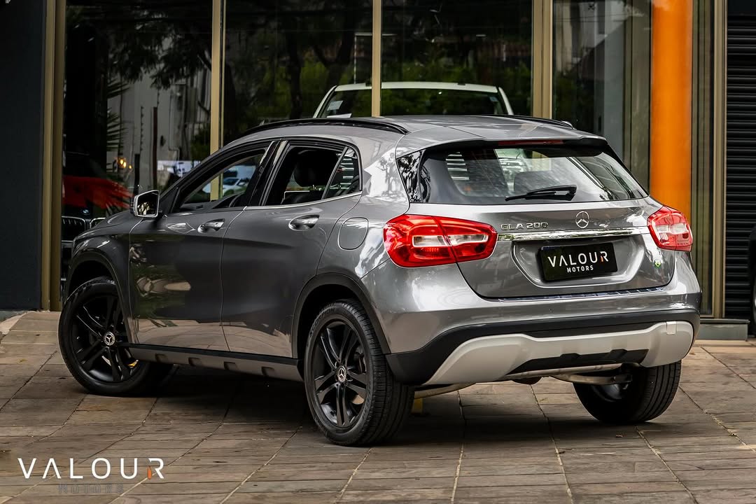 MERCEDES-BENZ GLA200 - Imagem 7