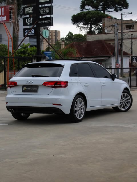 AUDI A3 SPORTBACK PRESTIGE PLUS - Imagem 2