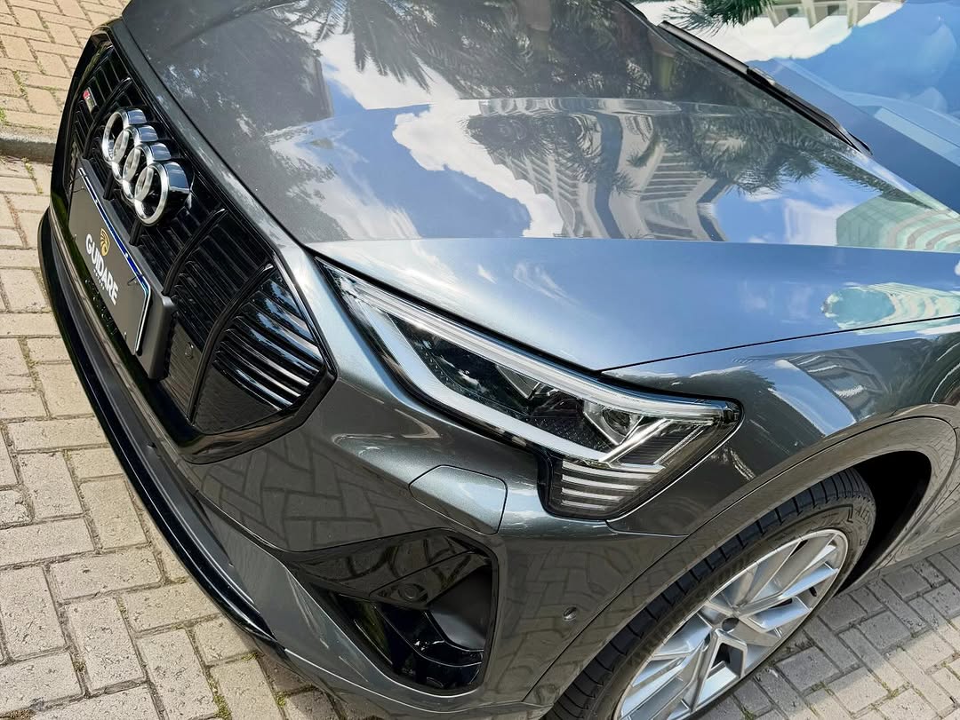 AUDI E-TRON PERFORMANCE BLACK QUATTRO - Imagem 8