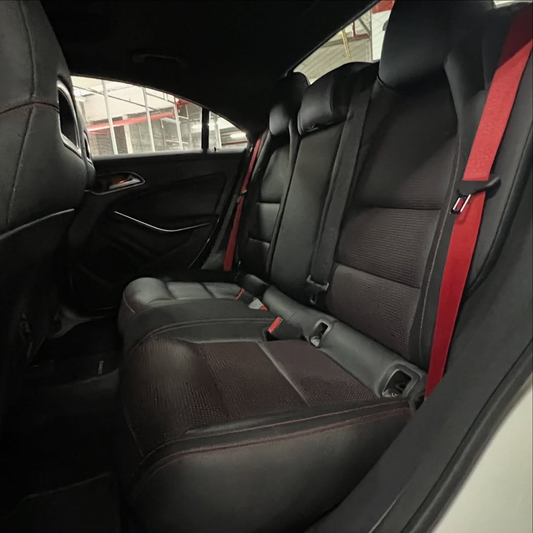 MERCEDES-BENZ CLA 45 AMG - Imagem 5