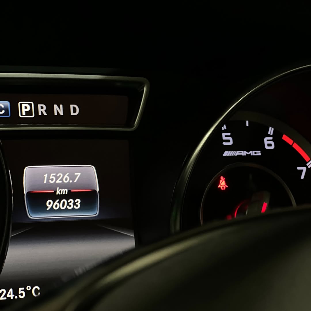 MERCEDES-BENZ CLA 45 AMG - Imagem 10