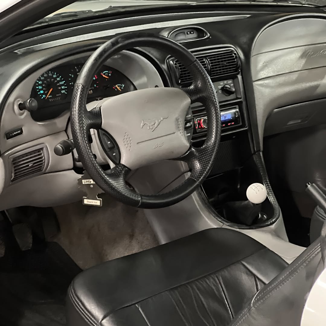 FORD MUSTANG - Imagem 6