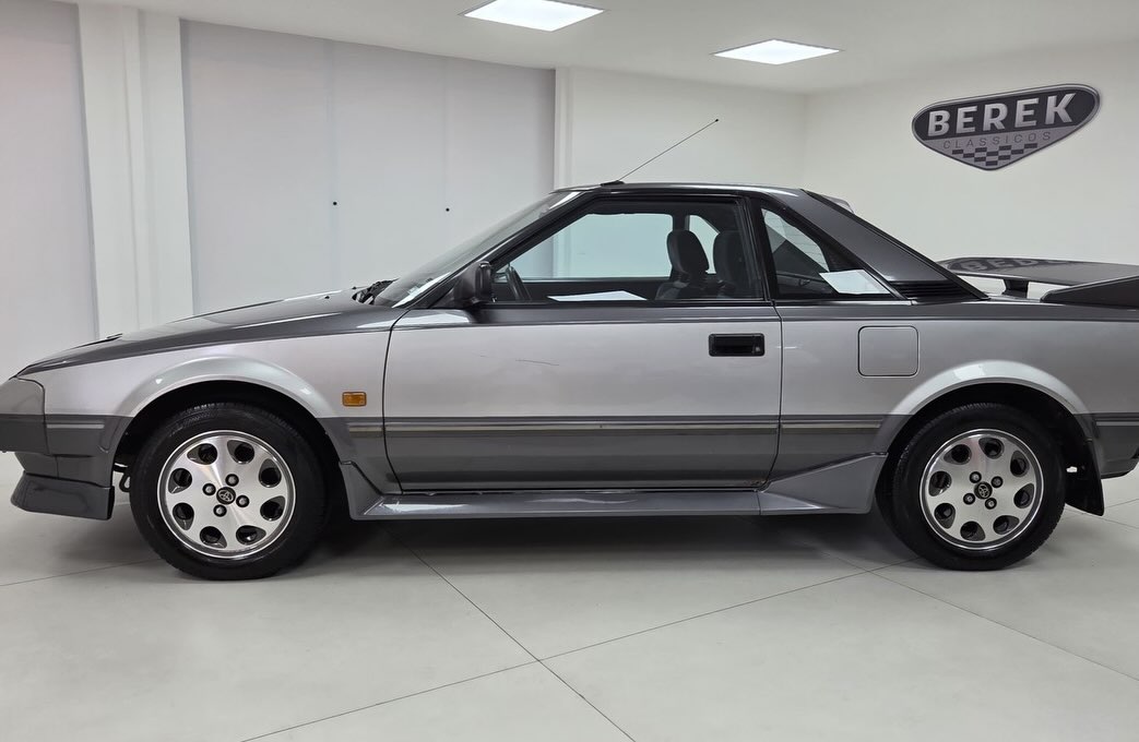 TOYOTA MR-2 - Imagem 5
