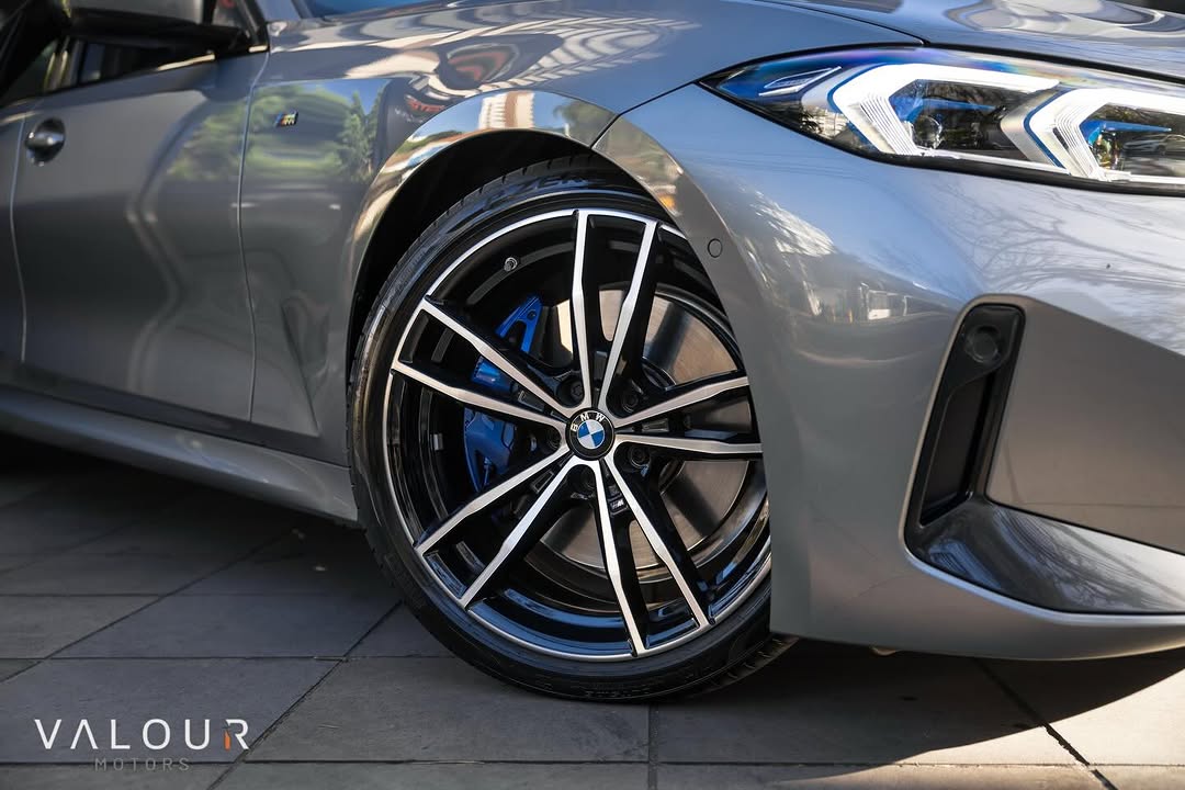 BMW 320I M SPORT - Imagem 3