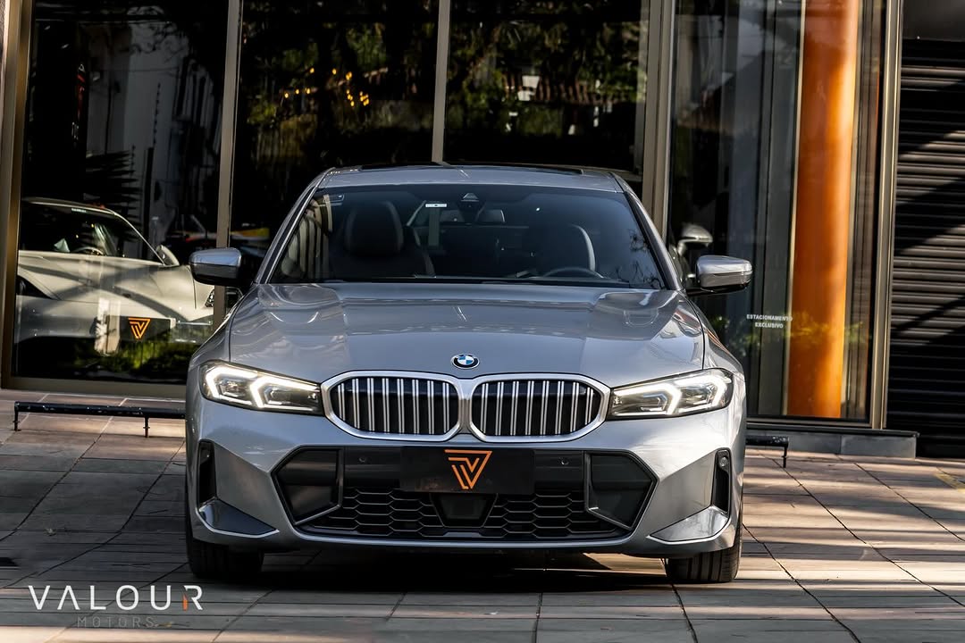 BMW 320I M SPORT - Imagem 6
