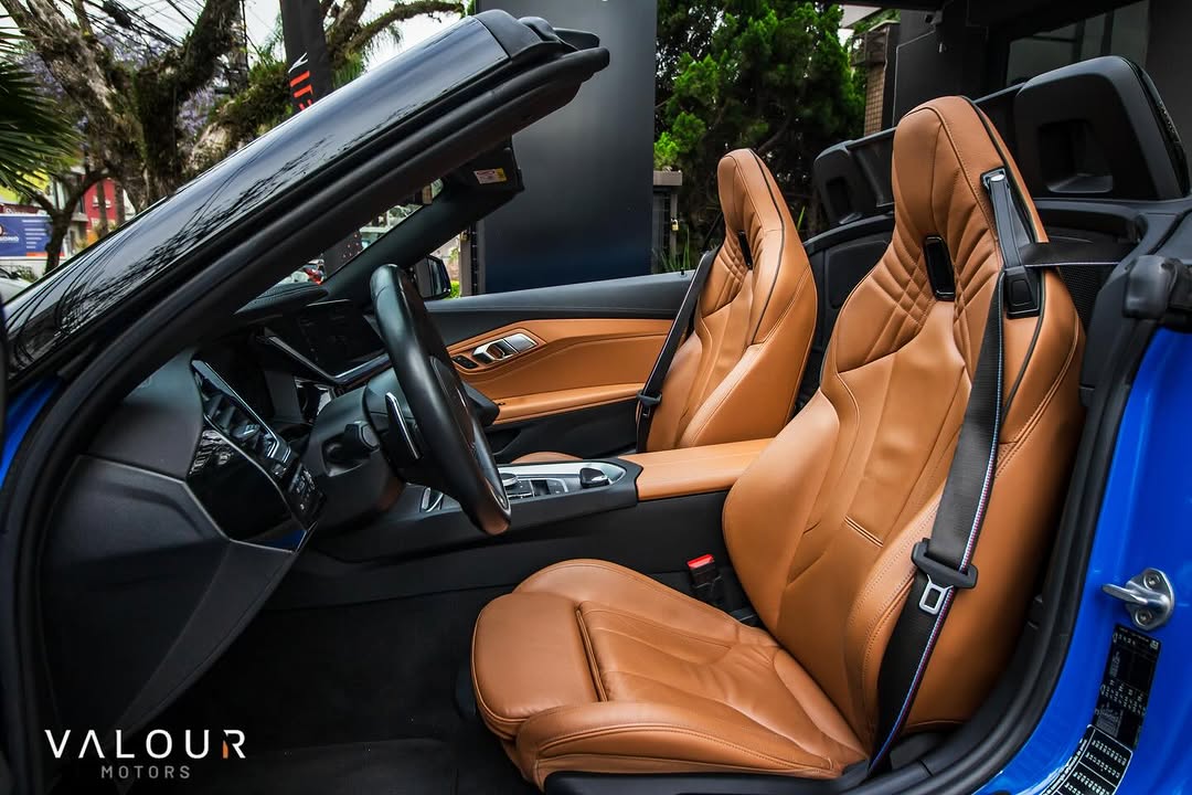 BMW Z4 - Imagem 16