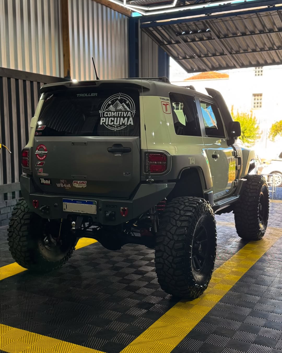 TROLLER T4 XLT - Imagem 4