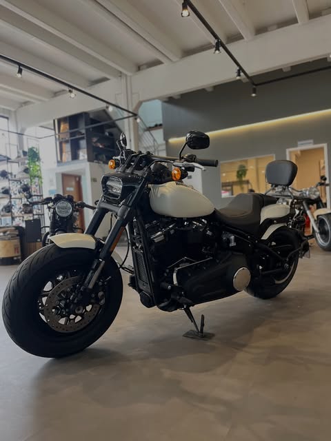 HARLEY-DAVIDSON FAT BOB - Imagem 6
