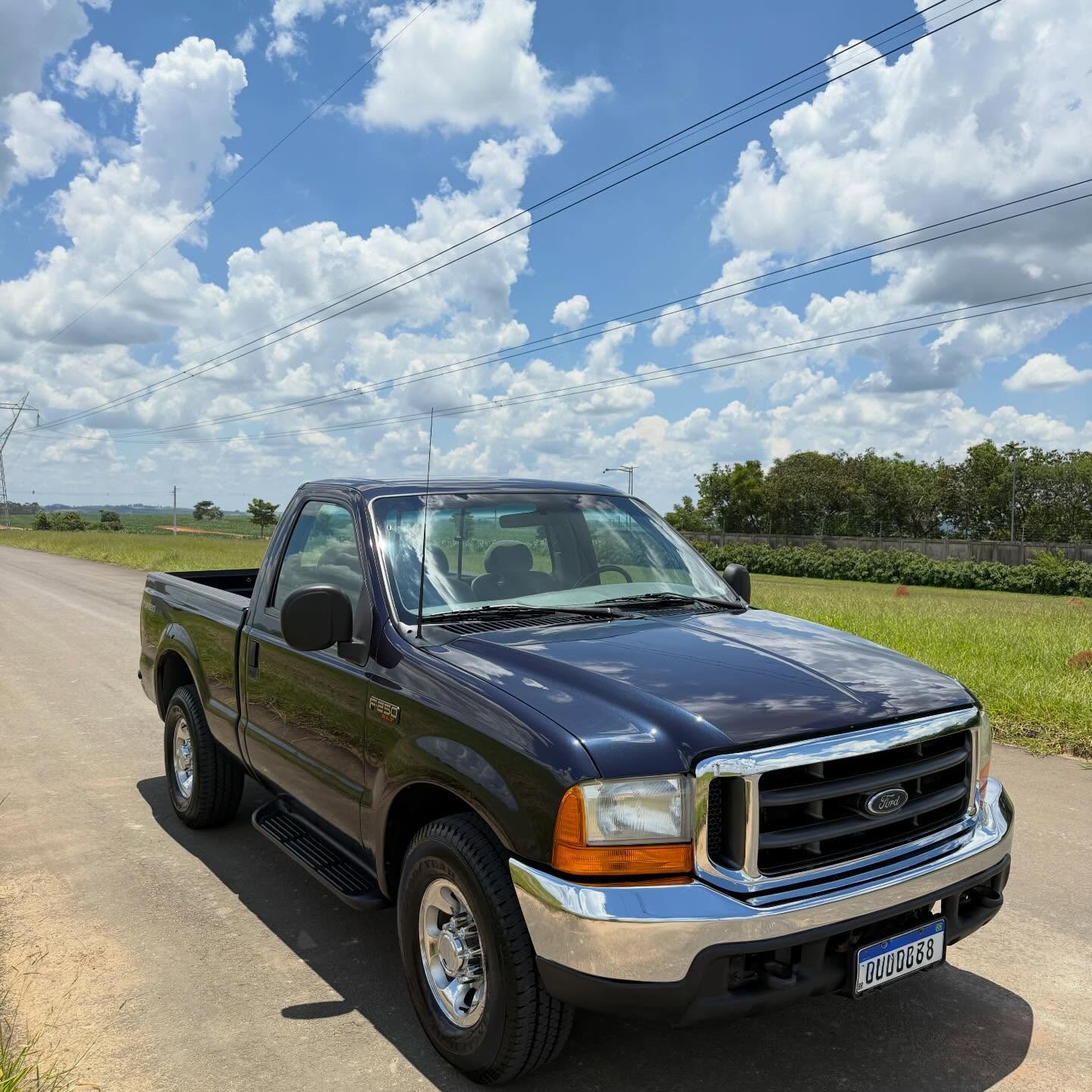 FORD F-250 XLTL - Imagem 2