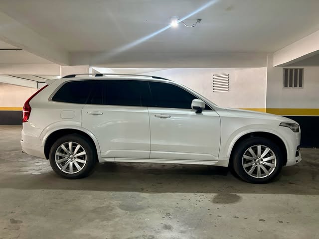 VOLVO XC90 MOMENTUM T6 - Imagem 4