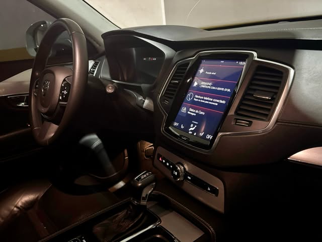 VOLVO XC90 MOMENTUM T6 - Imagem 7