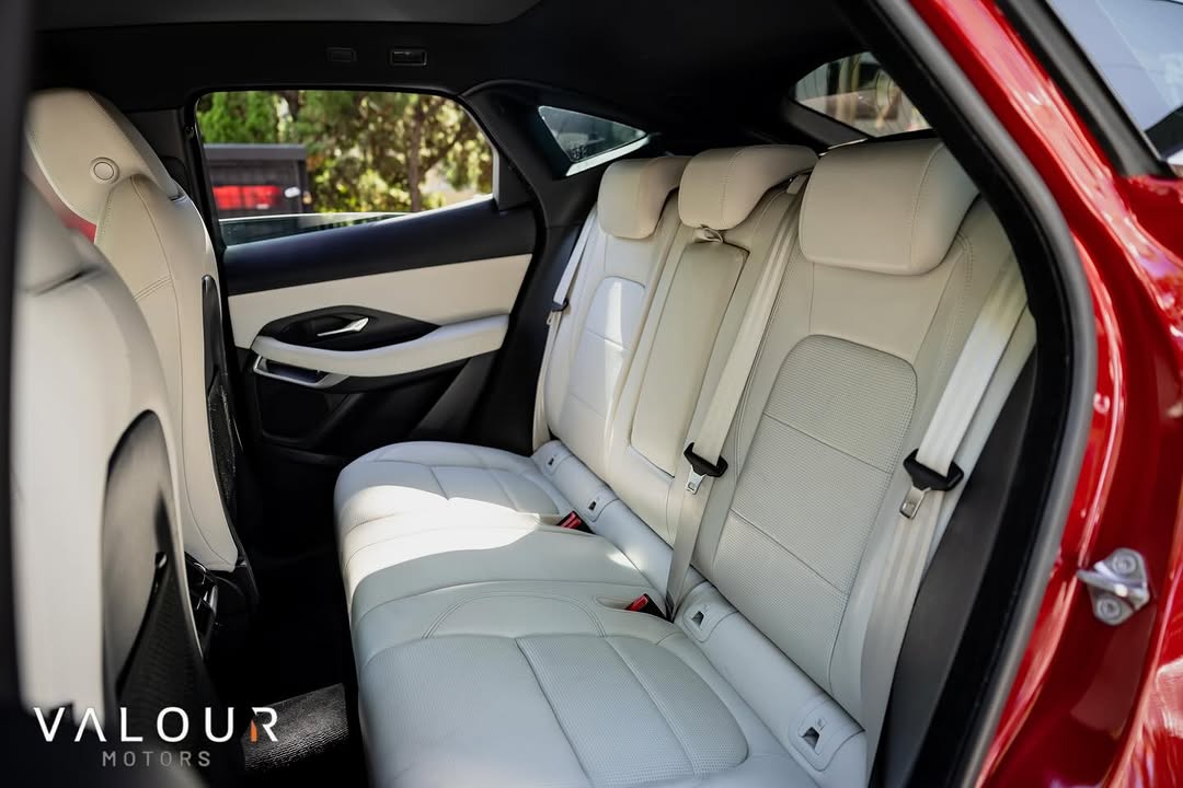 JAGUAR E-PACE - Imagem 20