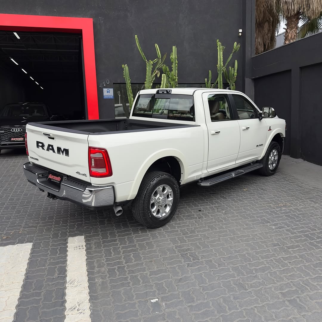 RAM 2500 LARAMIE - Imagem 4