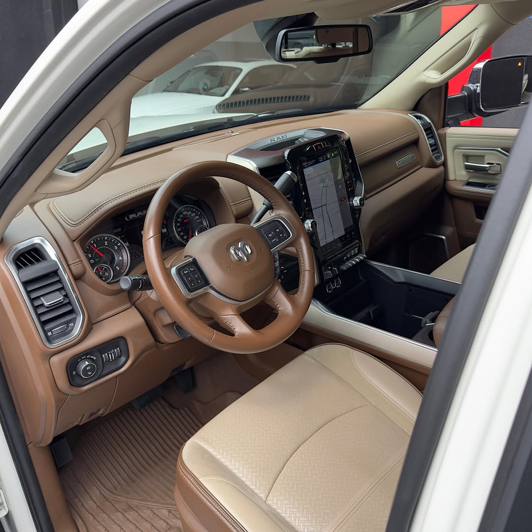 RAM 2500 LARAMIE - Imagem 8
