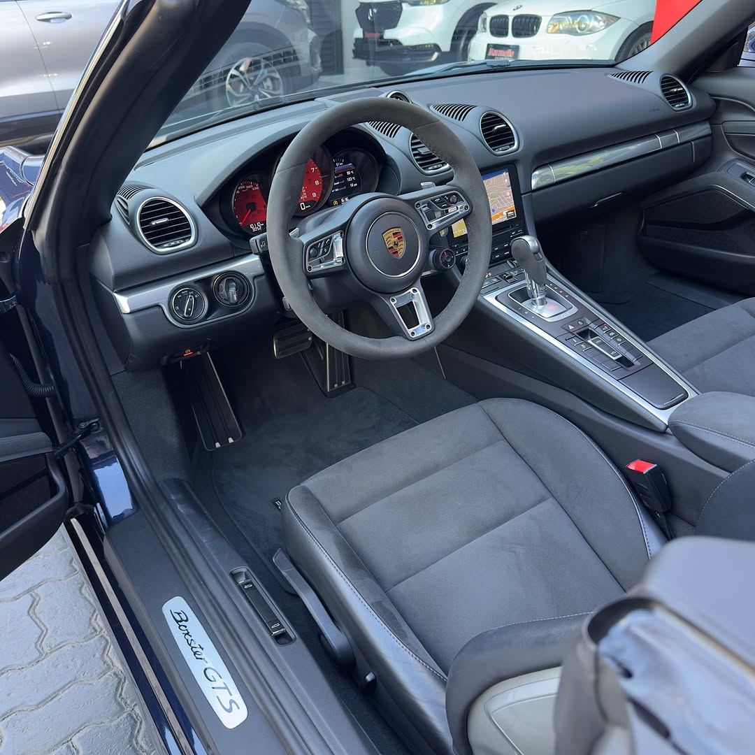 PORSCHE 718 BOXSTER GTS - Imagem 7