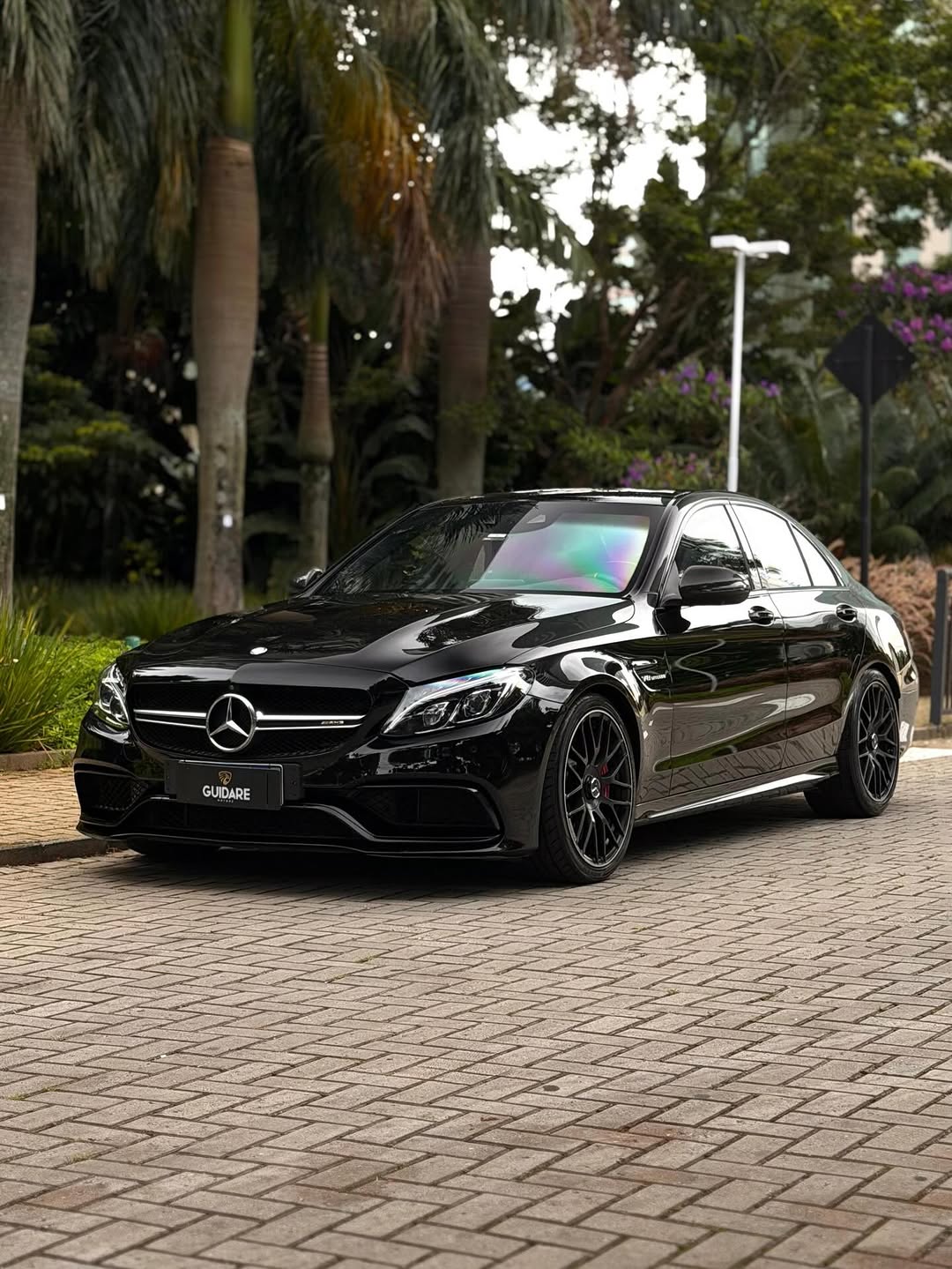 MERCEDES-BENZ C63 S AMG - Imagem 1