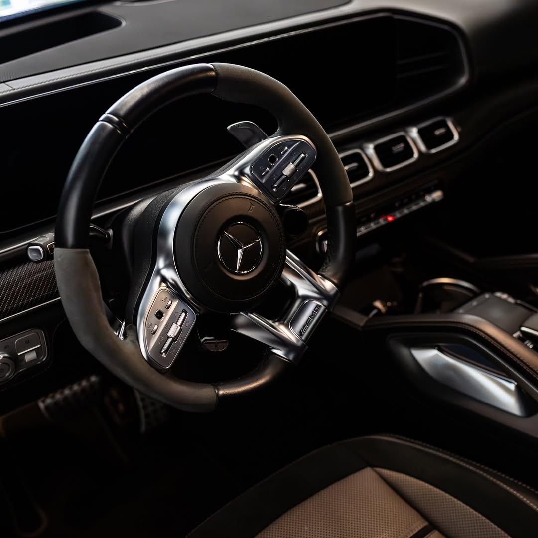 MERCEDES-BENZ GLE 63 S HIBRIDO AMG COUPÉ - Imagem 8
