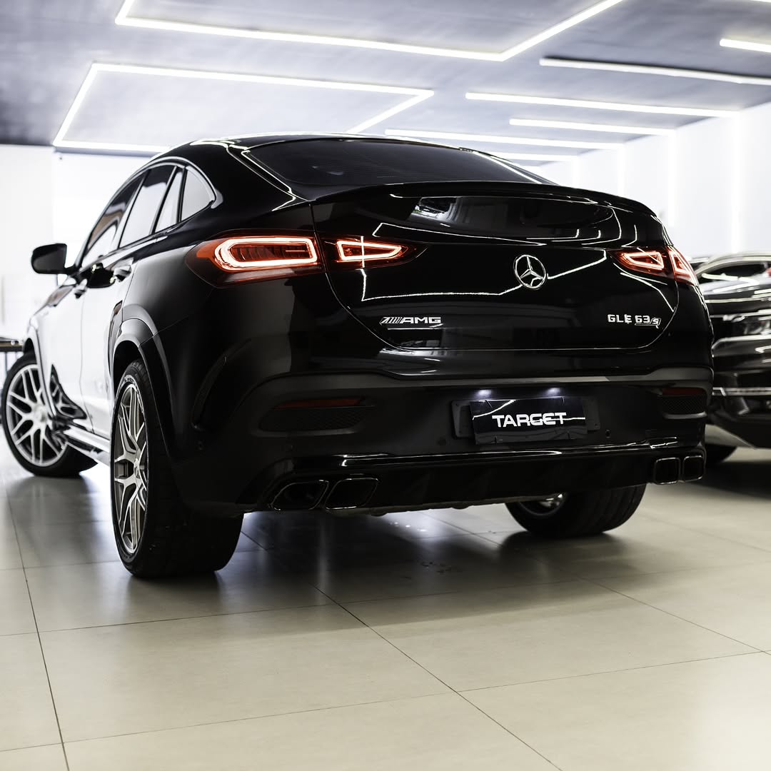 MERCEDES-BENZ GLE 63 S HIBRIDO AMG COUPÉ - Imagem 10