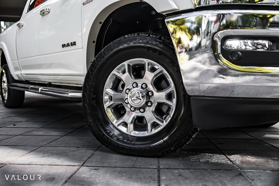 RAM 3500 LARAMIE - Imagem 4