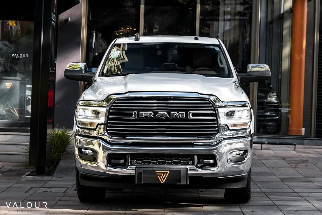 RAM 3500 LARAMIE - Imagem 7