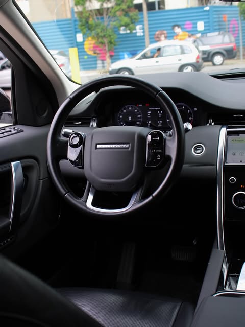 LAND ROVER DISCOVERY SPORT SE - Imagem 4