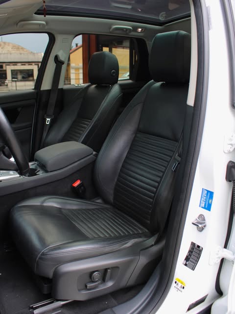 LAND ROVER DISCOVERY SPORT SE - Imagem 8