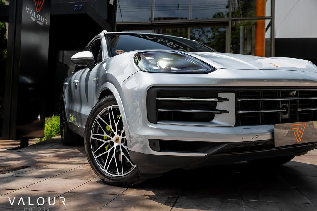 PORSCHE CAYENNE - Imagem 2